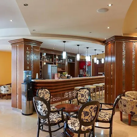 Курортный комплекс Oasis Del Mare Front 4*