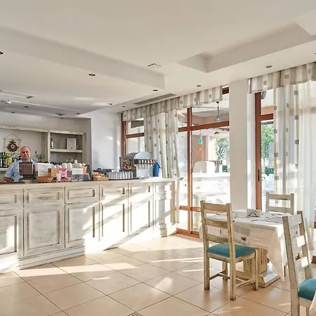 Курортный комплекс Oasis Del Mare Front